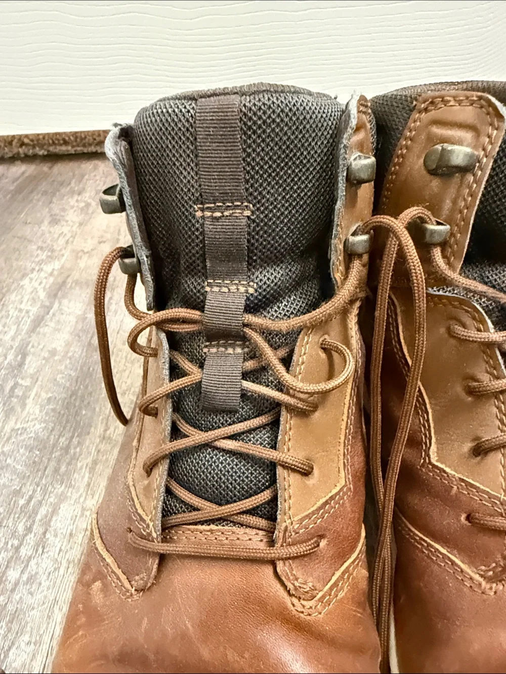 Timberland Graydon Brown Leather Lace-Up Ankle Boots with Padded Collar